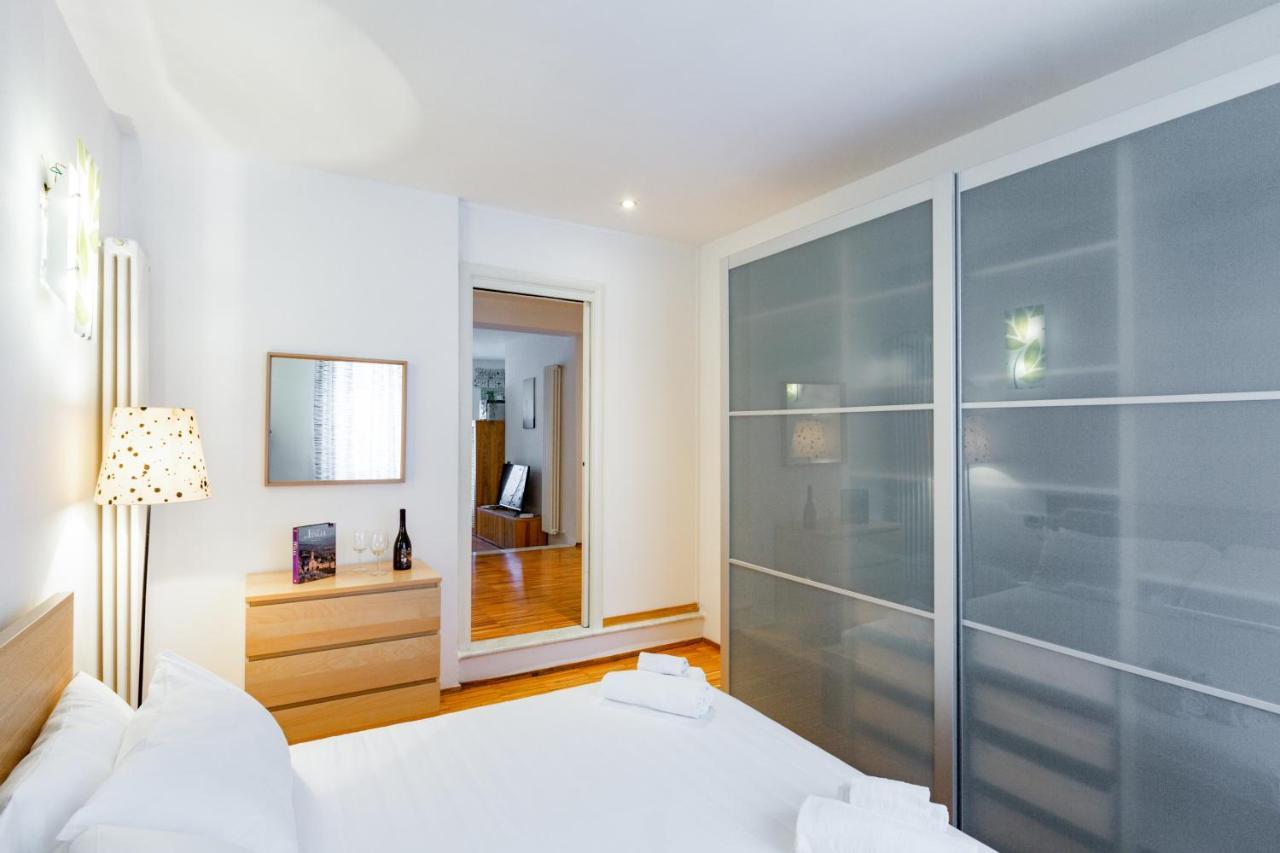 Ponte Solferino Bright & Cozy Apartment Pisa Bagian luar foto