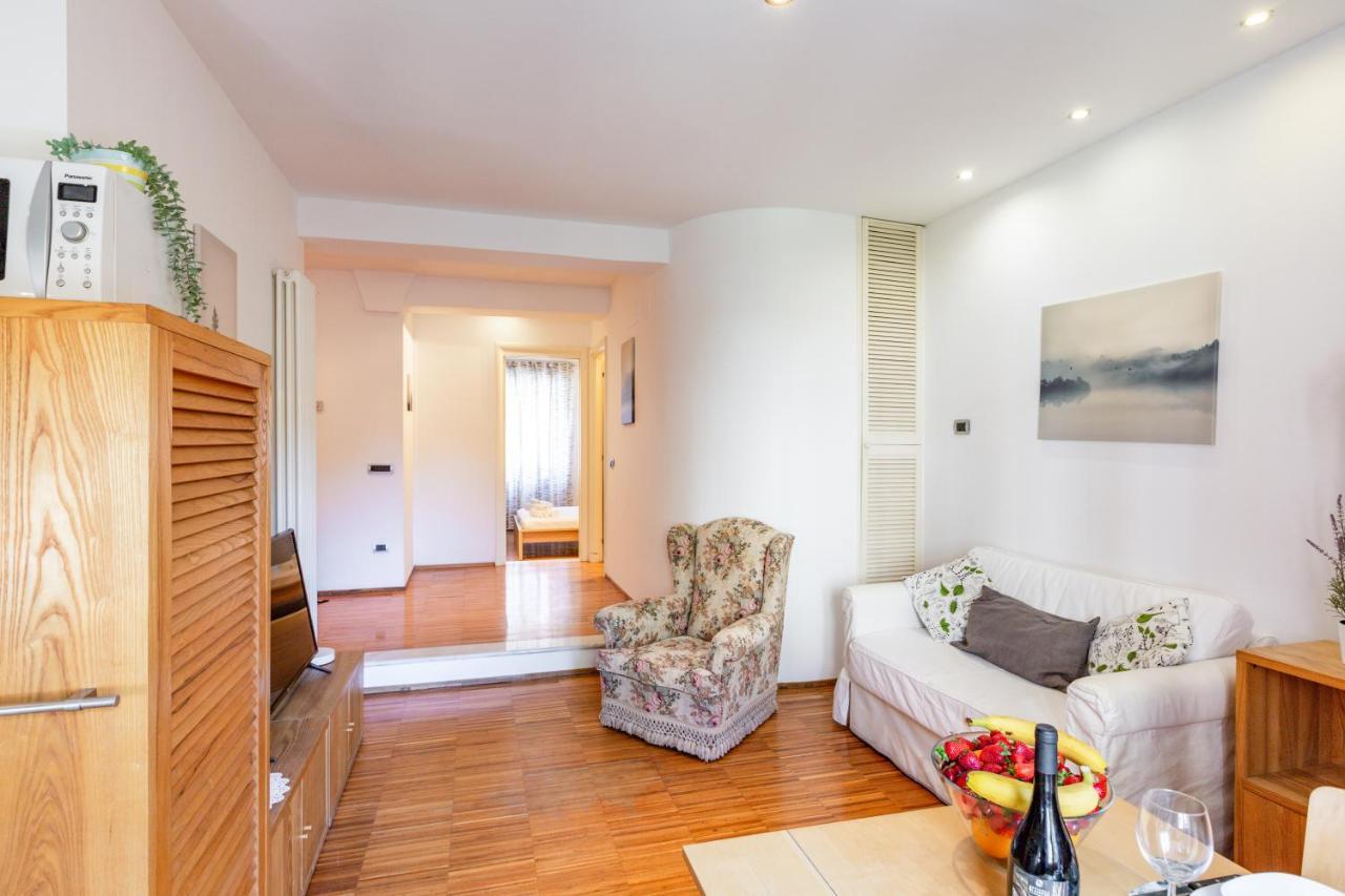 Ponte Solferino Bright & Cozy Apartment Pisa Bagian luar foto